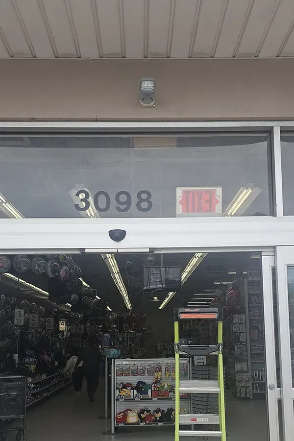 commercial exterior light replacement