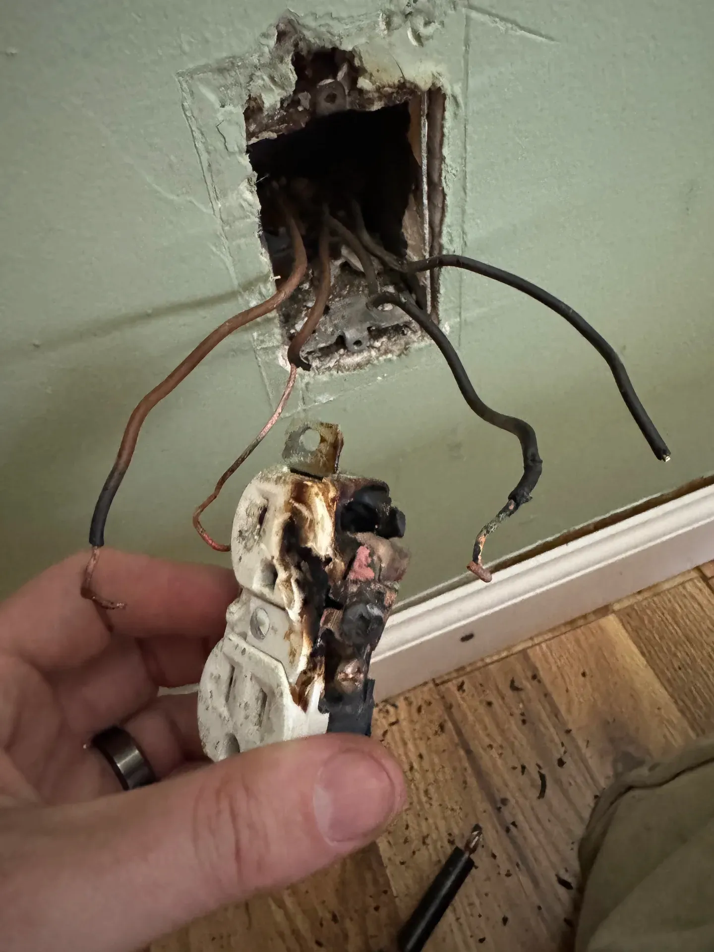 Electric shorts are dangerous — call No Shorts Electric