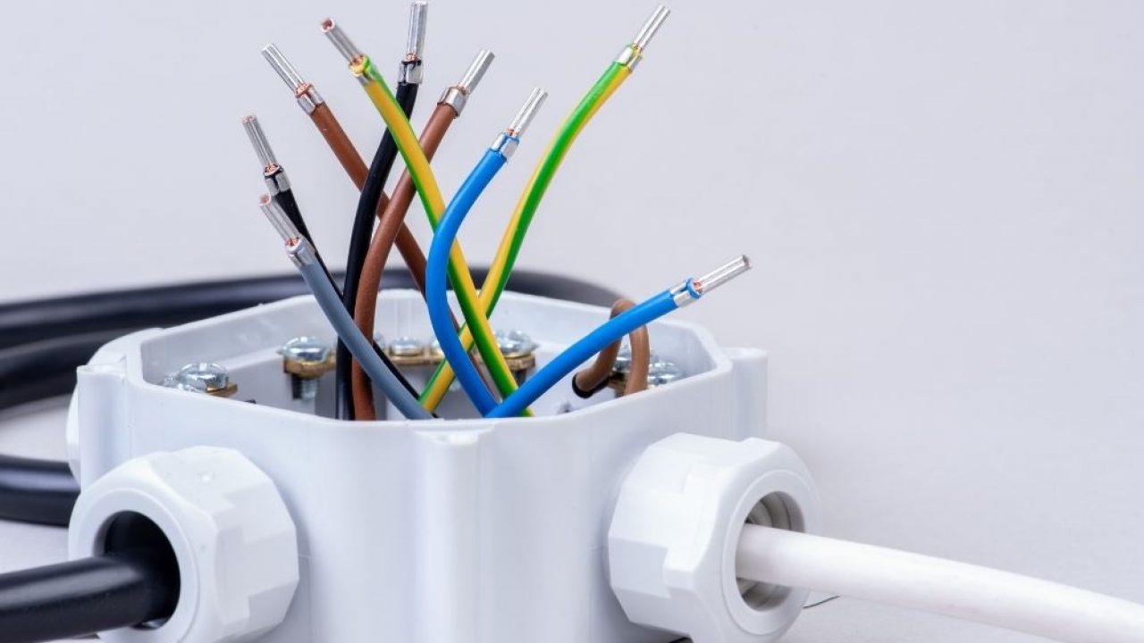 Home Electrical Projects You Should Never DIY